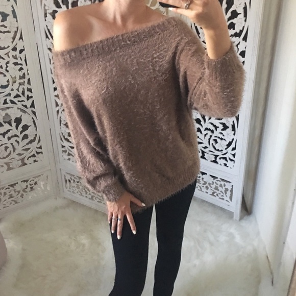 LAST 1️⃣ Faux Fur Soft Off Shoulder Tunic - Picture 7 of 8